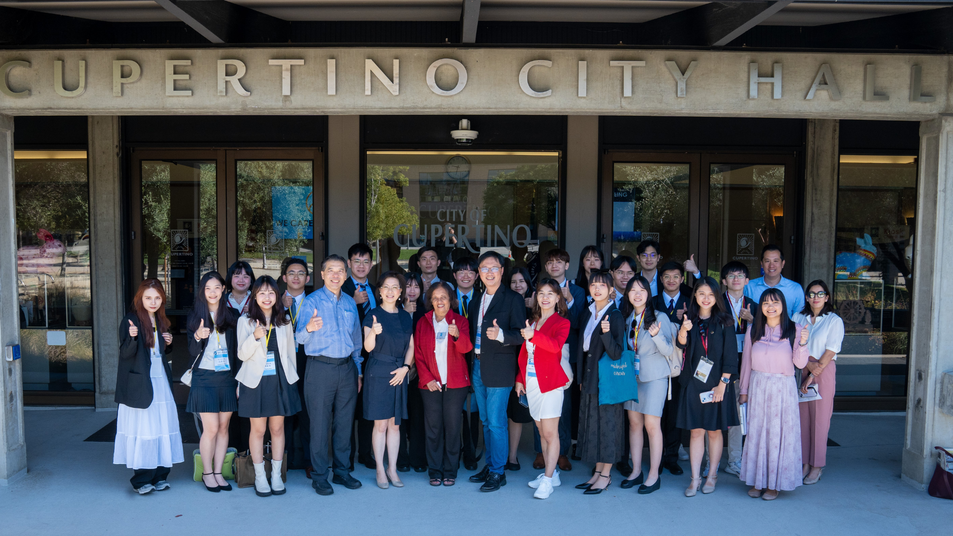 Taiwanese students visit Cupertino City Hall